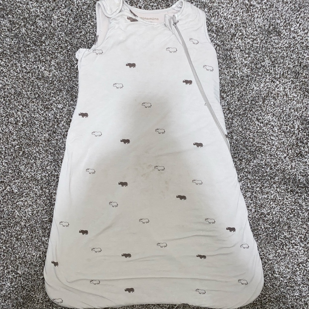 White Sleep Sack with Animal Print 1.0 TOG